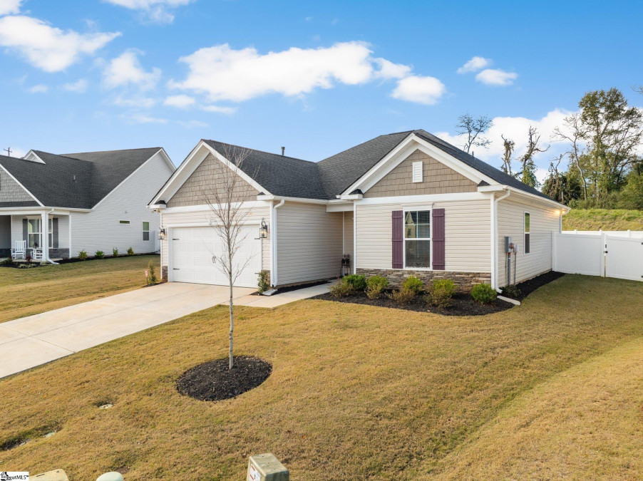 529 Clairbrook  Greer, SC 29651