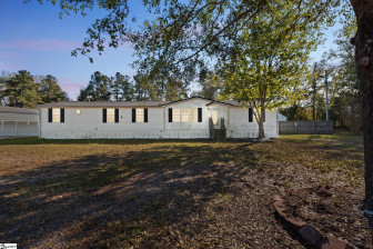 9552 Flat Creek Kershaw, SC 29067