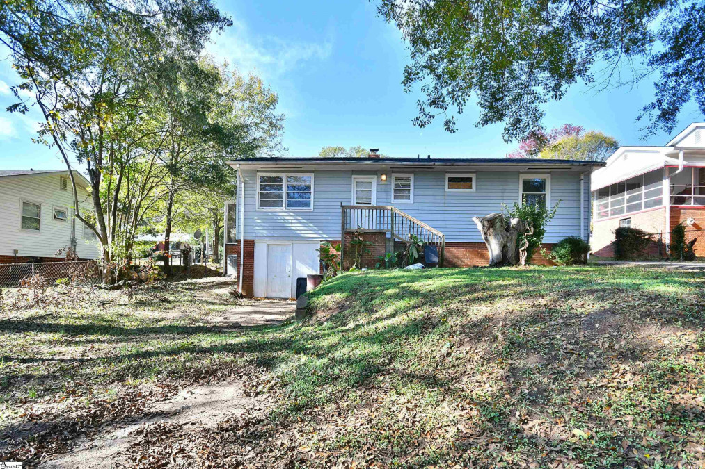 205 Morningside  Greenville, SC 29605