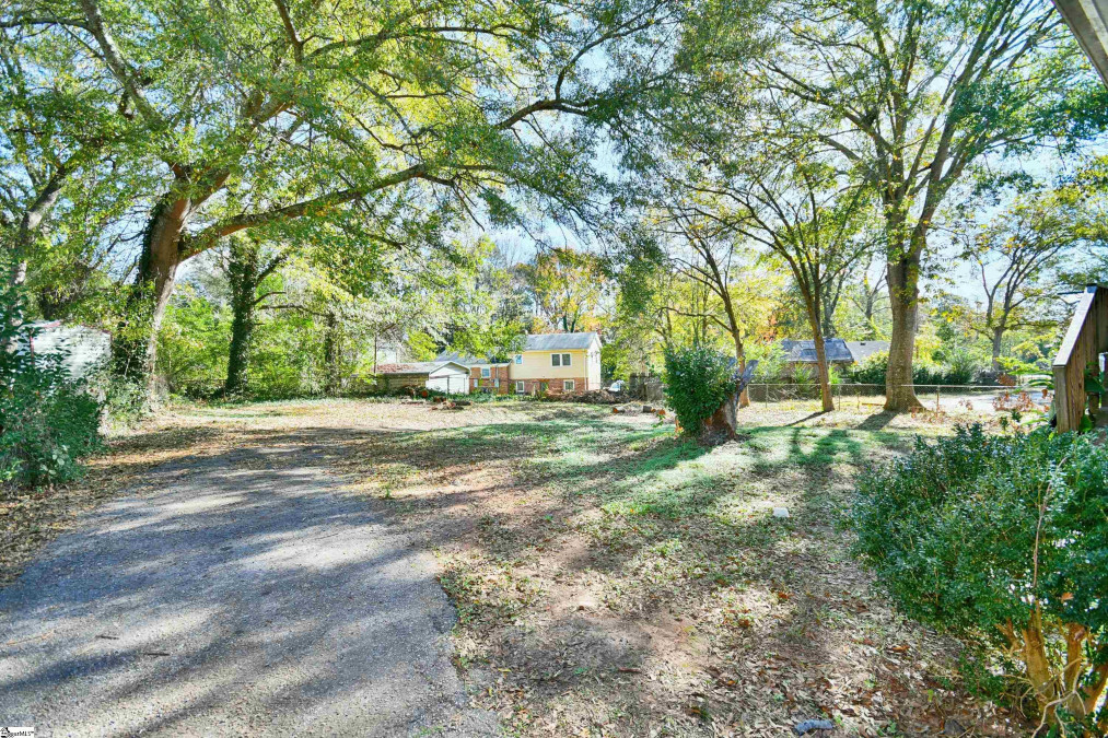 205 Morningside  Greenville, SC 29605