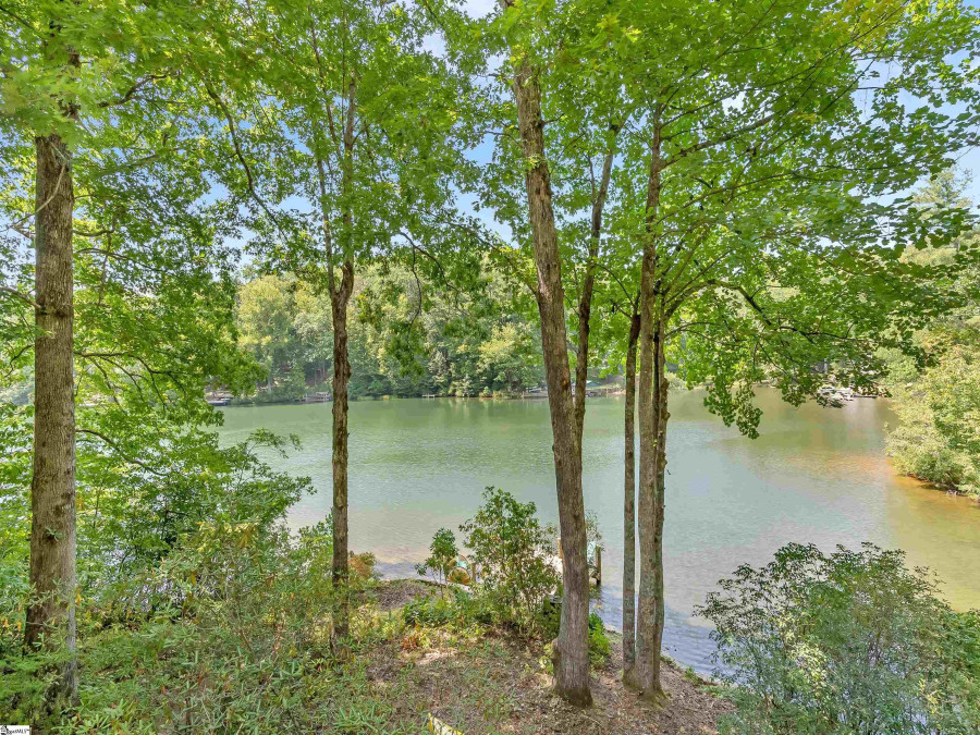 555 Chattooga Lake Mountain Rest, SC 29664