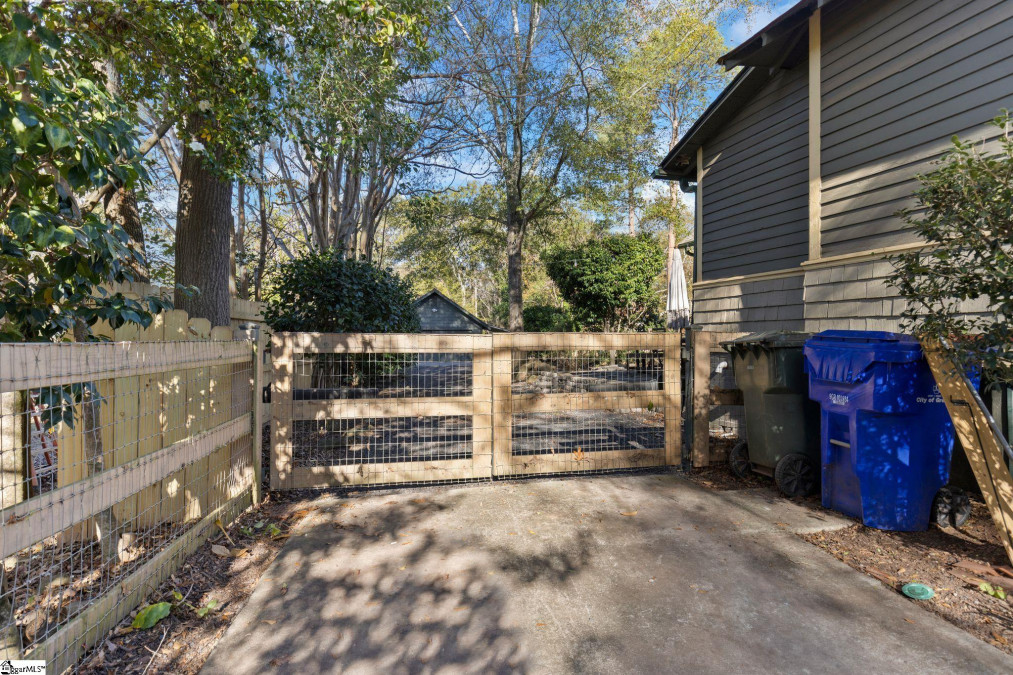 104 Briarcliff  Greenville, SC 29607