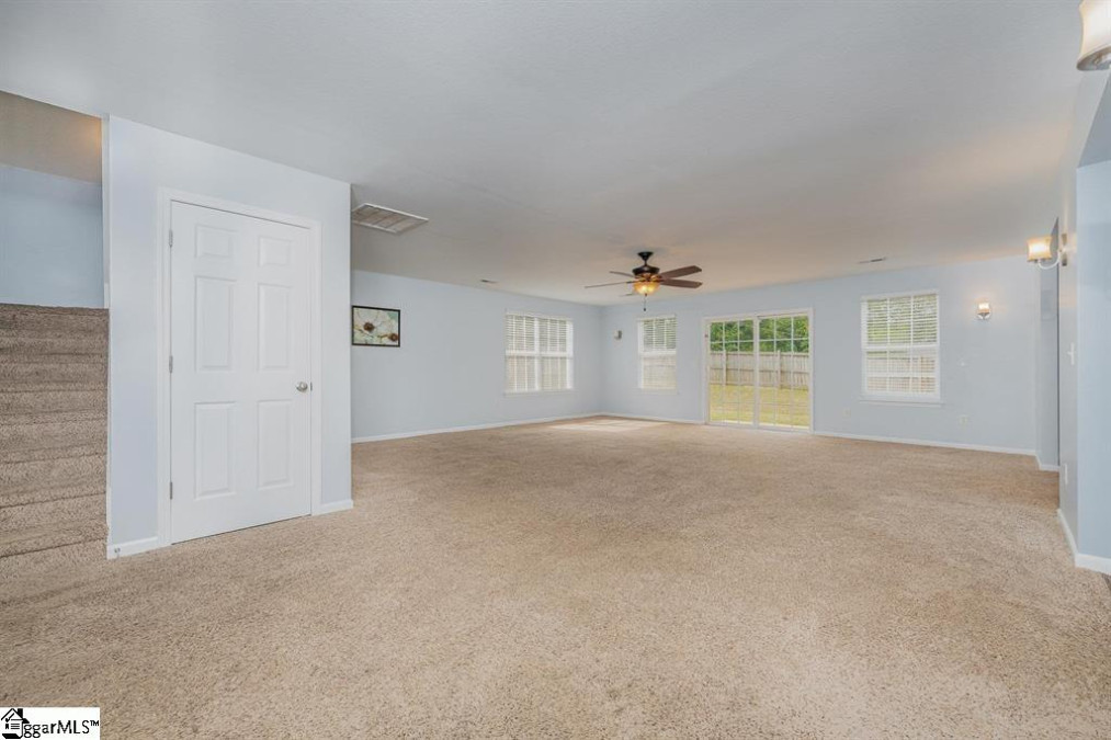 209 Hawthorne Creek Simpsonville, SC 29681