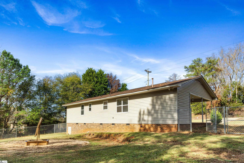 329 Vernon Foster Union, SC 29379