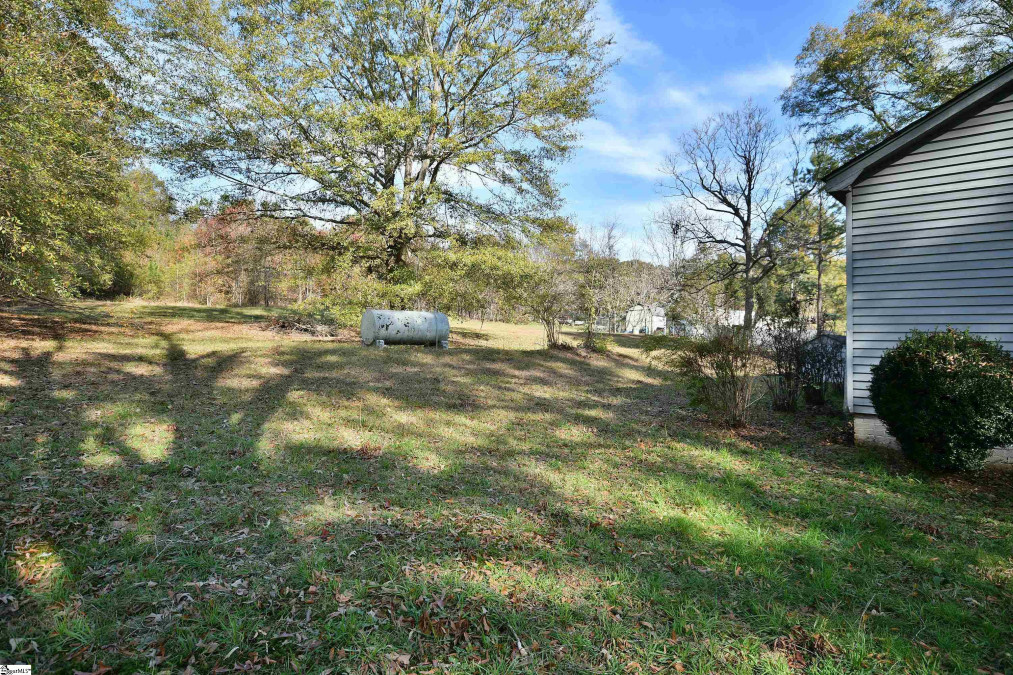 75 Tyger Bridge W Taylors, SC 29687