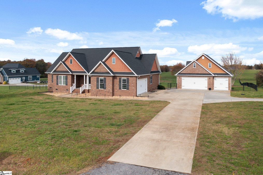 106 Pritchards  Anderson, SC 29625