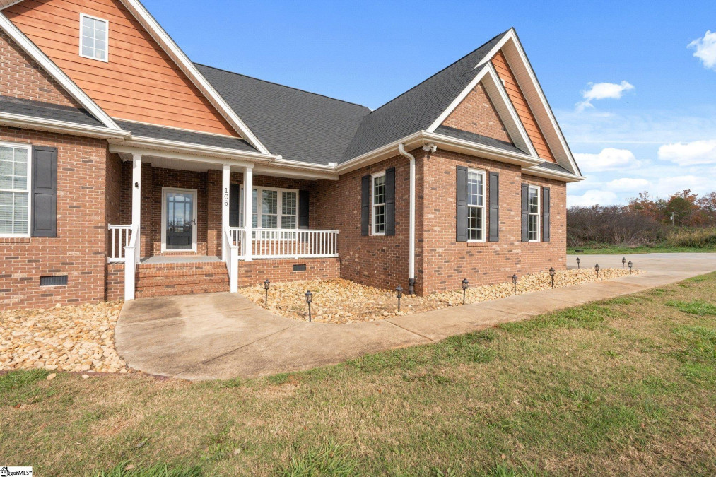 106 Pritchards  Anderson, SC 29625