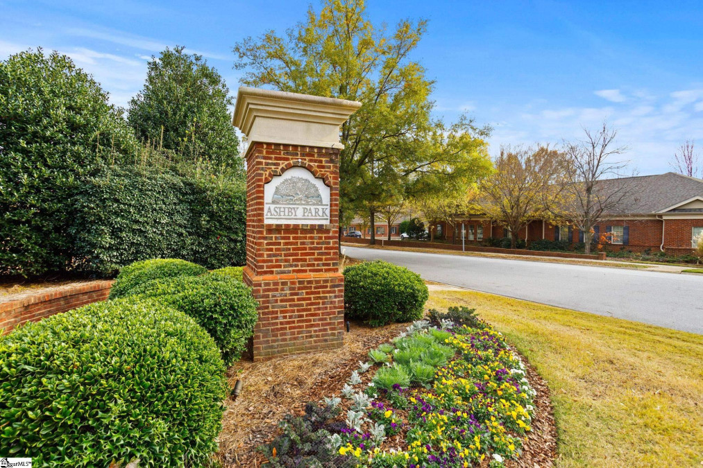 408 Ashby Pk Greenville, SC 29607