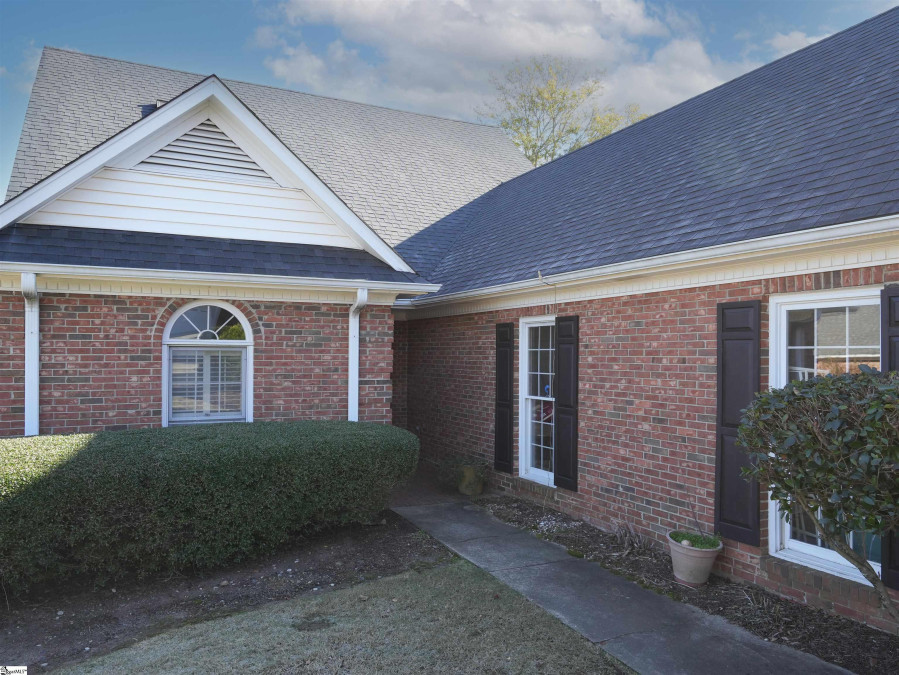 306 Greenview  Greenville, SC 29609-1967