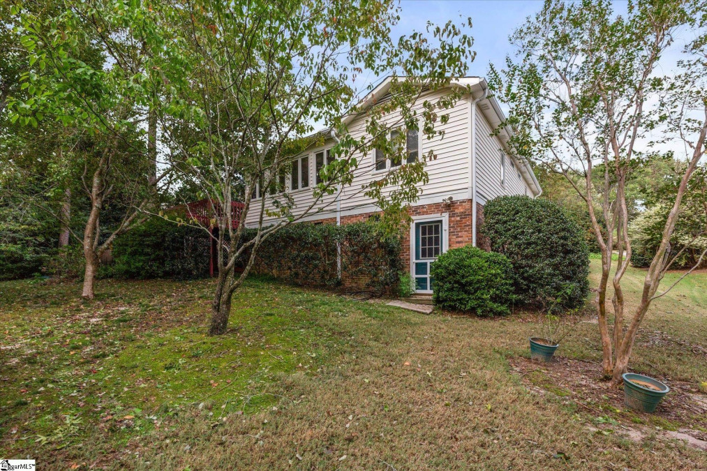 4 Woodtrace  Greenville, SC 29615