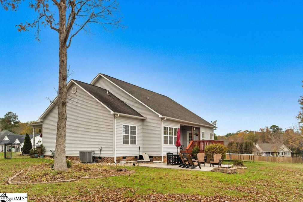 118 Teakwood  Boiling Springs, SC 29316-6236