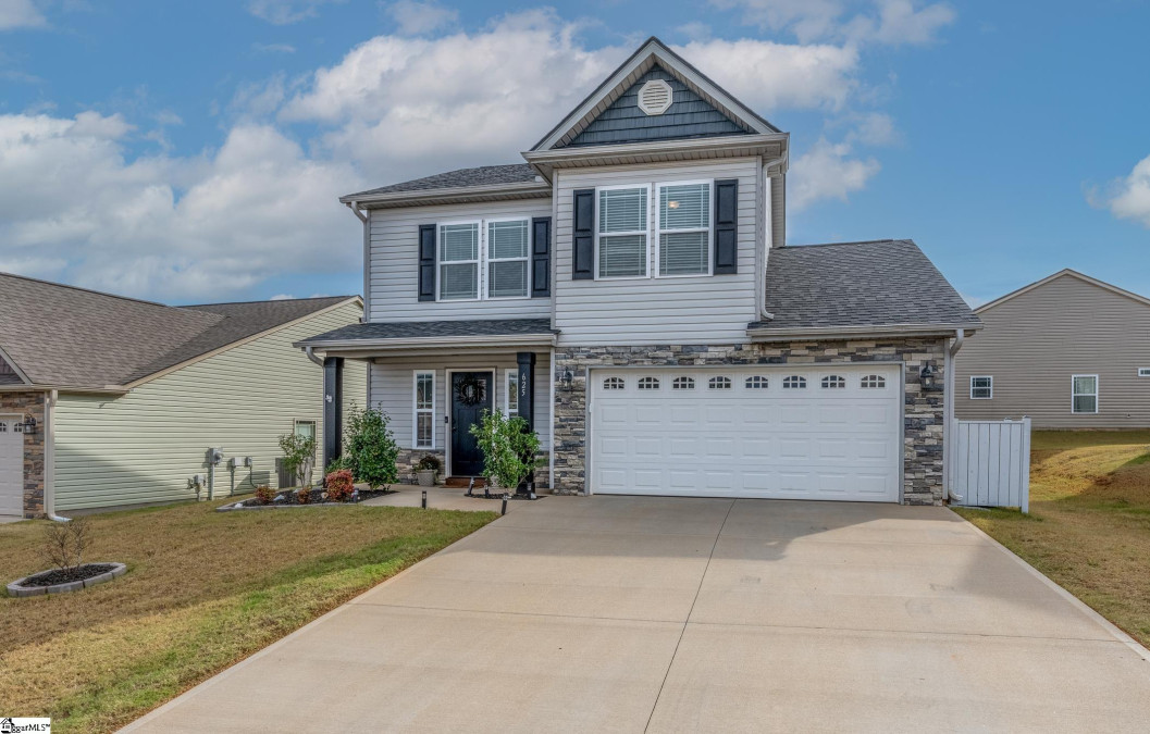 625 Parkway Village Boiling Springs, SC 29316