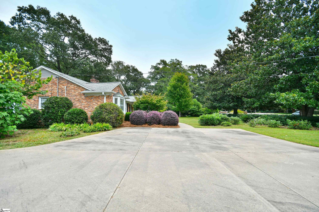 1119 Edwards  Greenville, SC 29615