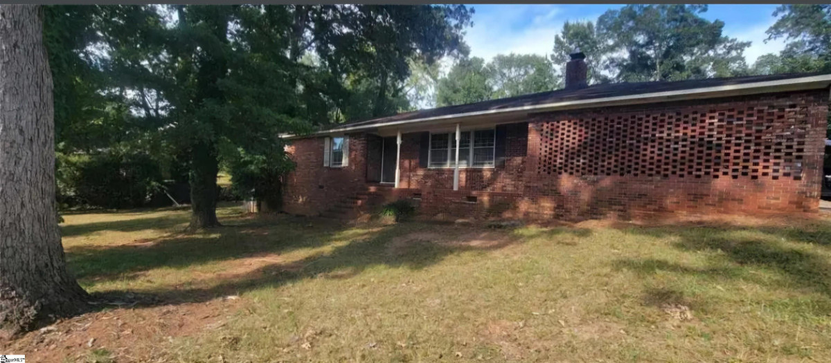 201 Clarke Stream Anderson, SC 29621