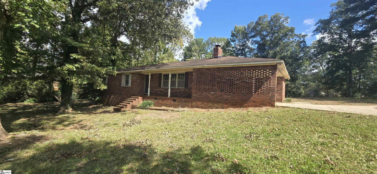 201 Clarke Stream Anderson, SC 29621