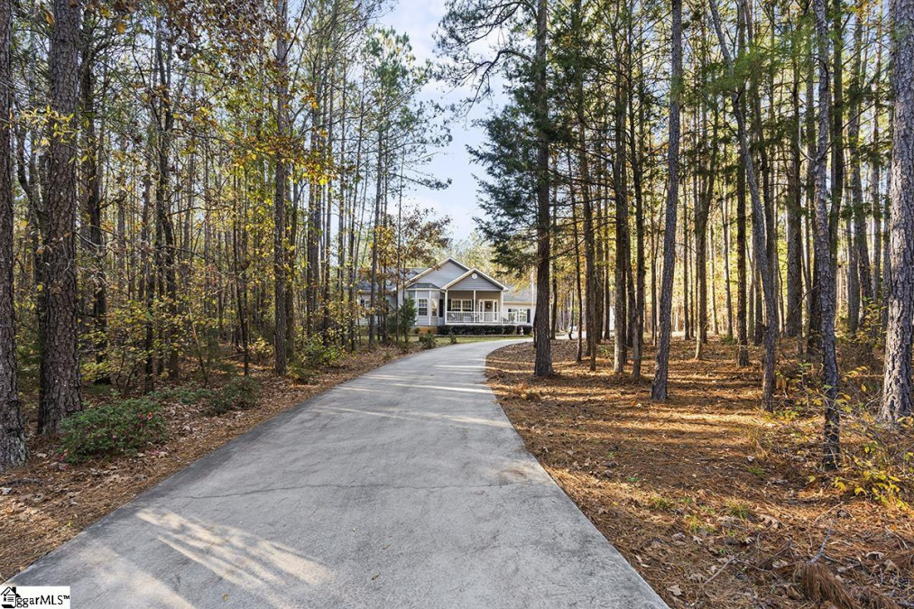 122 Blackberry Patch Greenwood, SC 29646