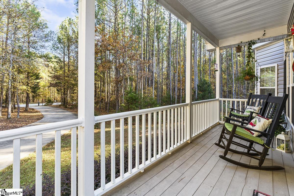 122 Blackberry Patch Greenwood, SC 29646