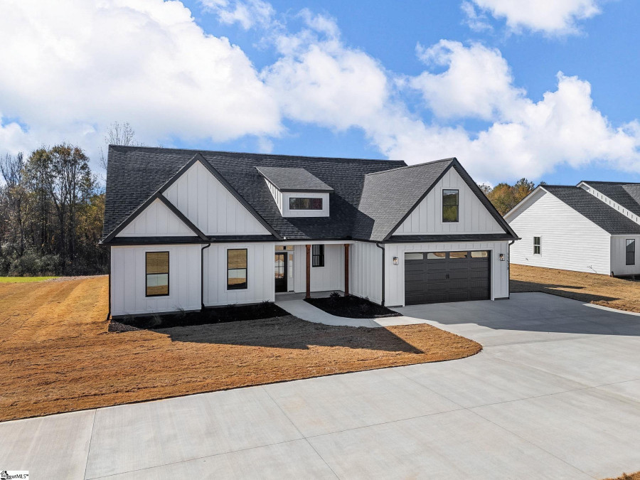 11573 New Cut Campobello, SC 29322