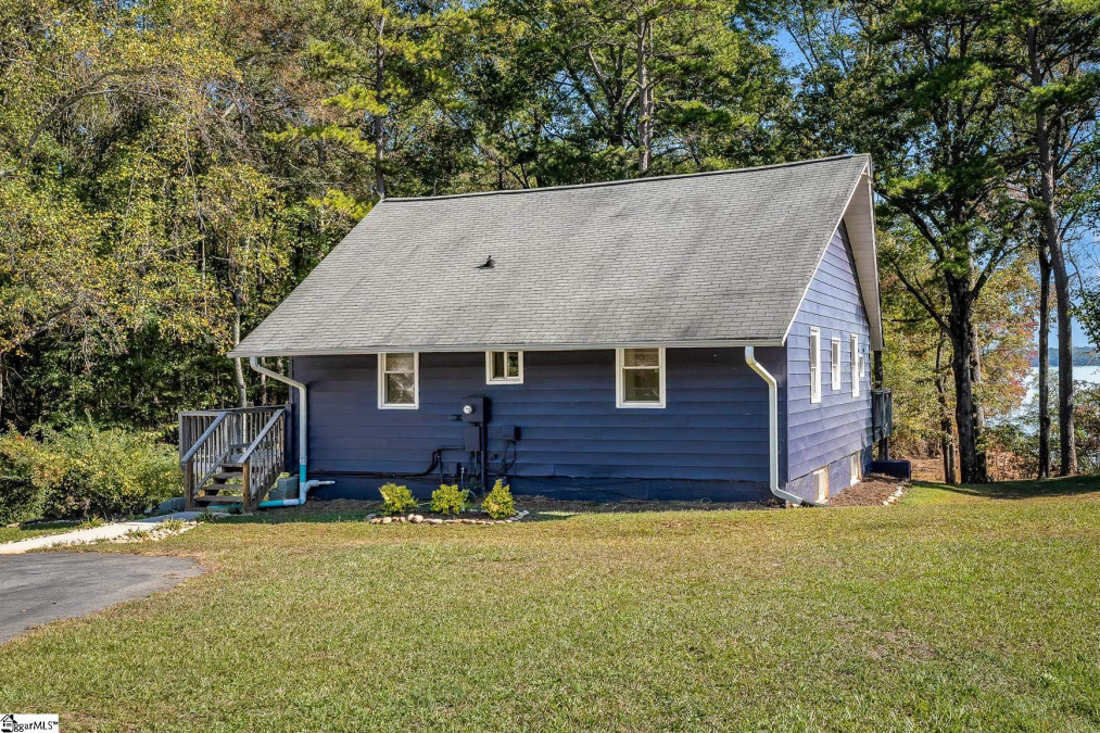 501 Broyles  Townville, SC 29689