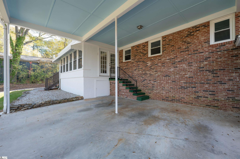 206 Westminster  Pendleton, SC 29670