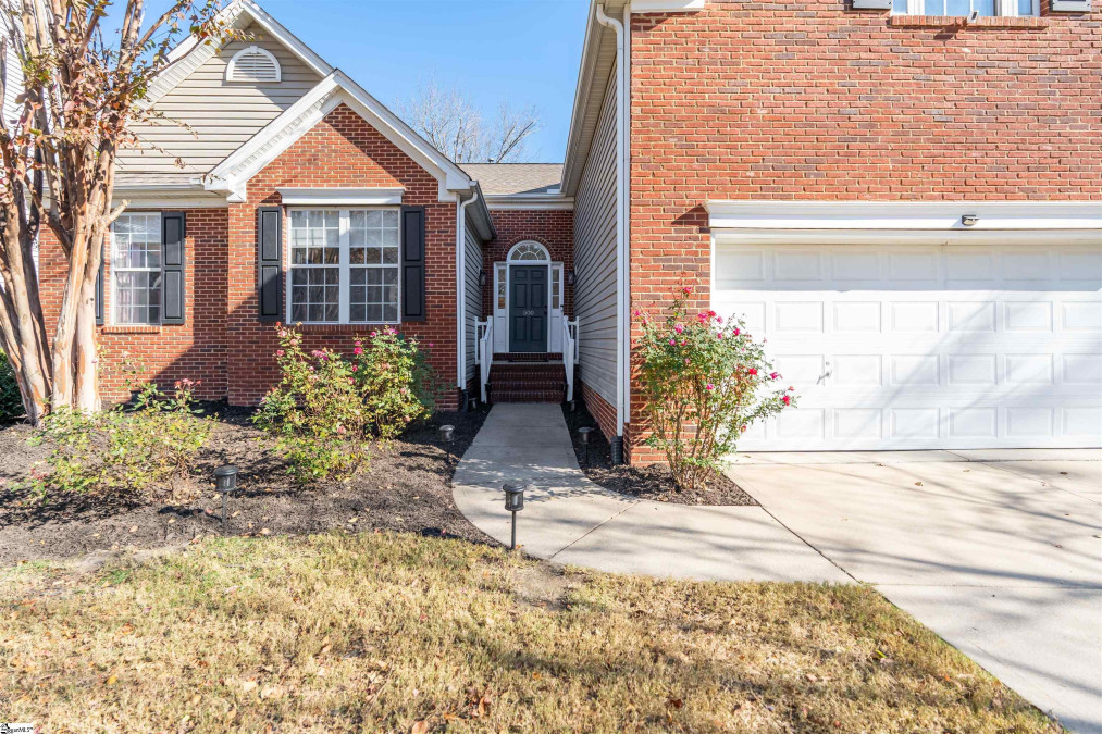 500 Kingsmoor  Simpsonville, SC 29681