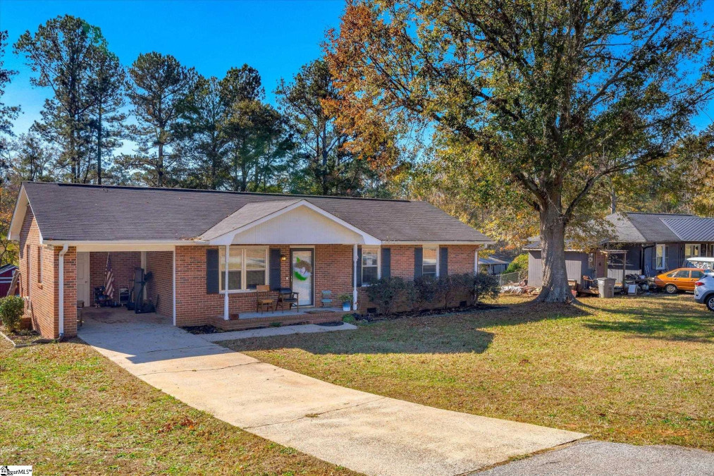 1305 Centerville  Anderson, SC 29625