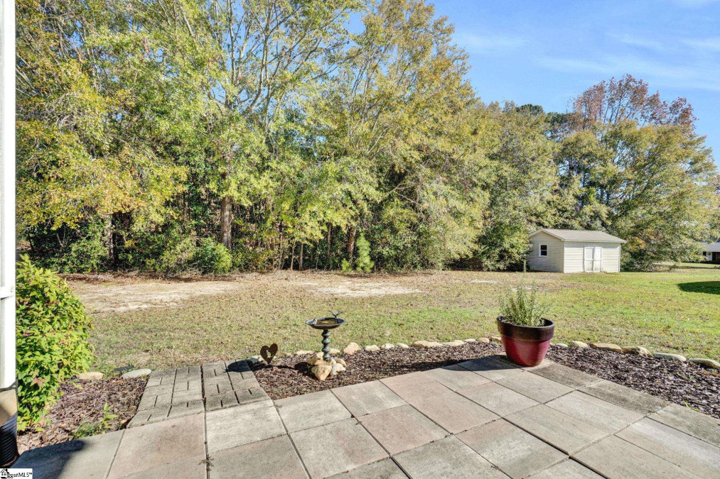 212 Wildwood  Honea Path, SC 29654