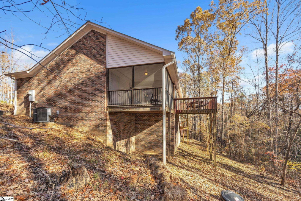 112 Jocassee Falls Salem, SC 29676