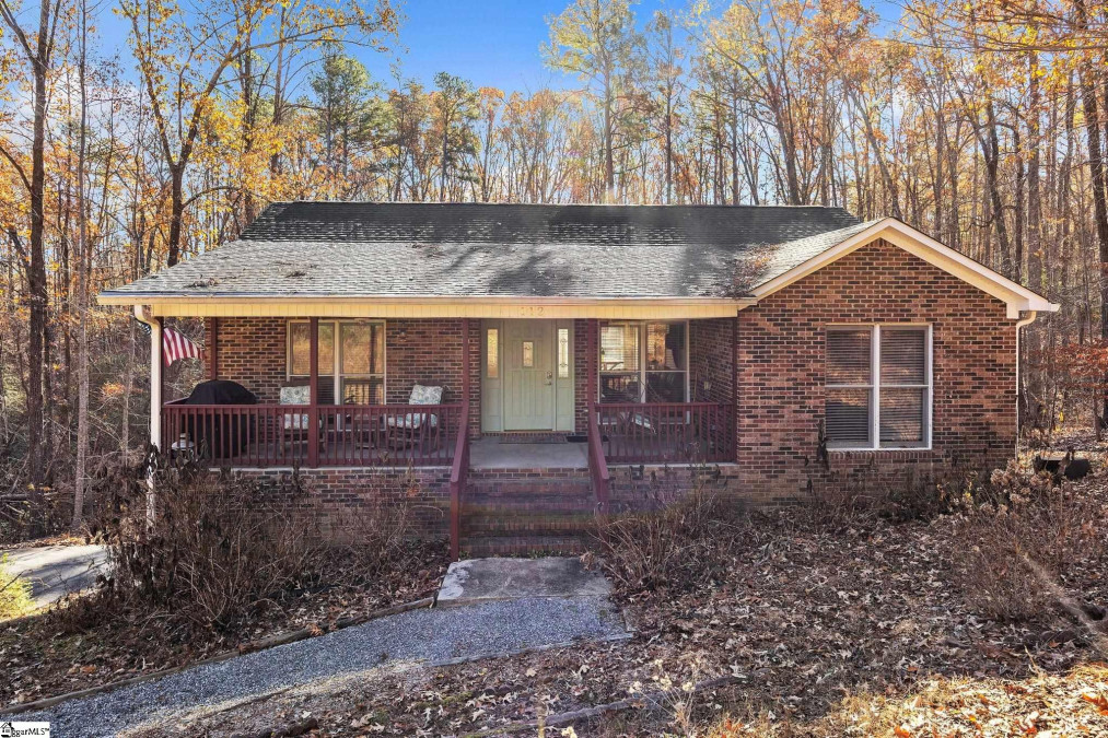 112 Jocassee Falls Salem, SC 29676