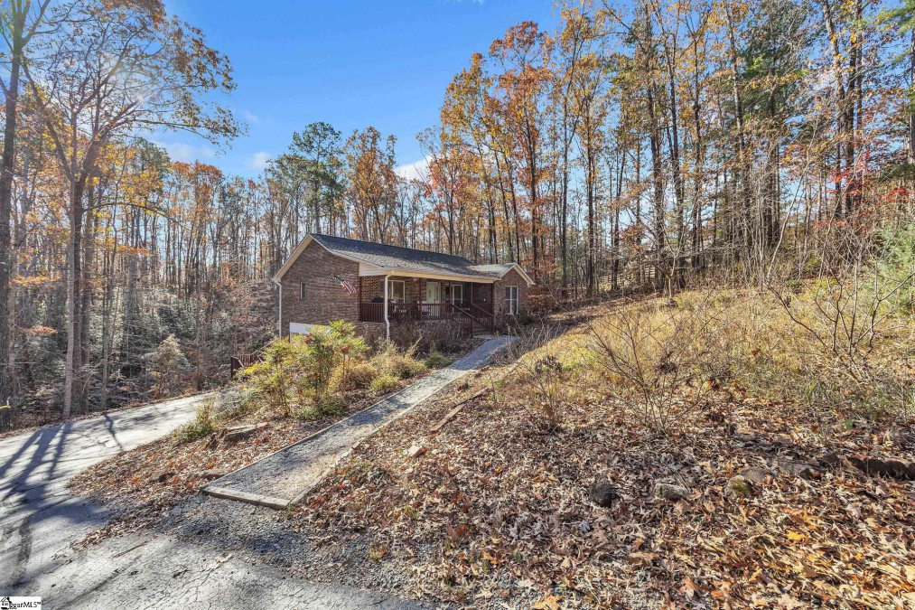 112 Jocassee Falls Salem, SC 29676