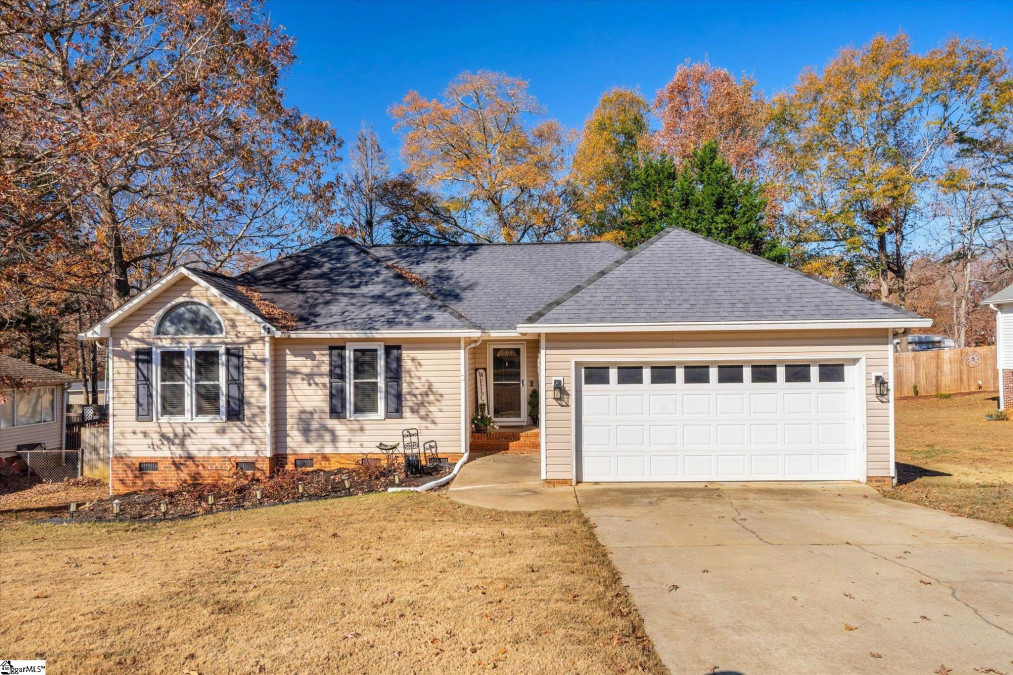 138 Hatteras  Simpsonville, SC 29680