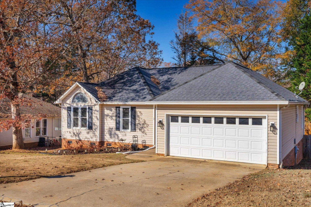 138 Hatteras  Simpsonville, SC 29680