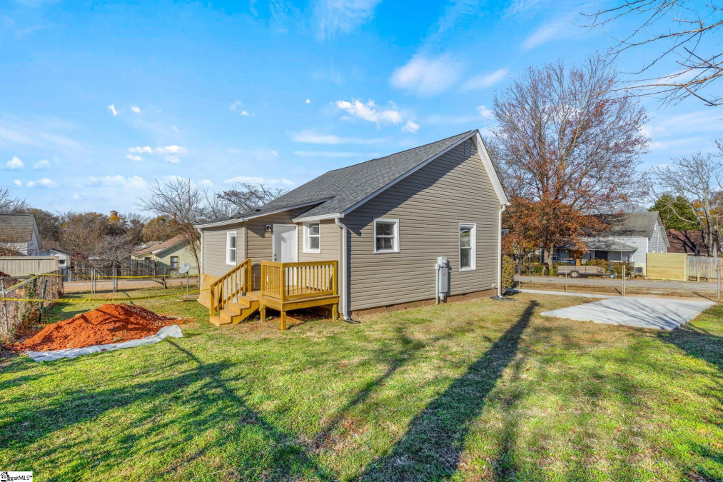 16 6th  Greenville, SC 29609