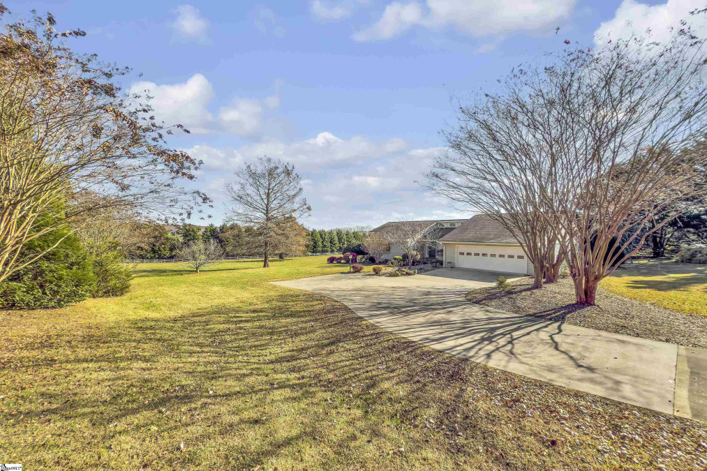 210 Earles Fort Landrum, SC 29356