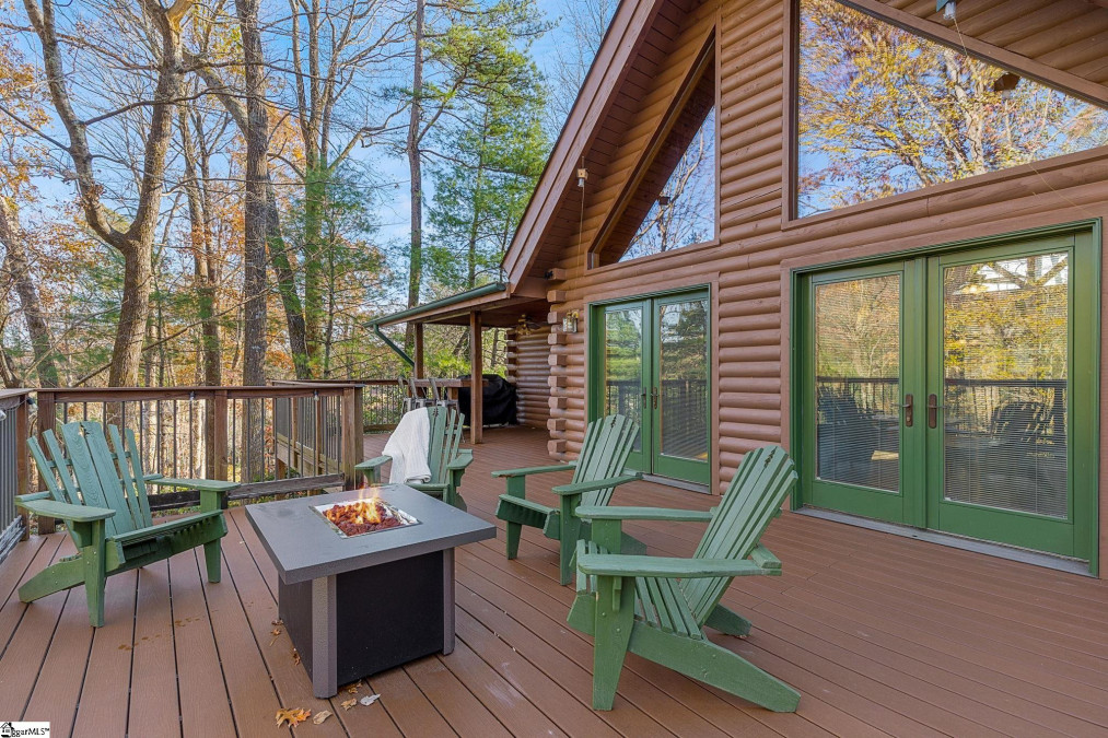 424 Whispering Falls Pickens, SC 29671