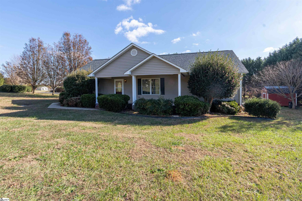 301 Cassidy S Campobello, SC 29322