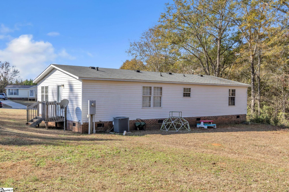 102 Robie Ann Pelzer, SC 29669