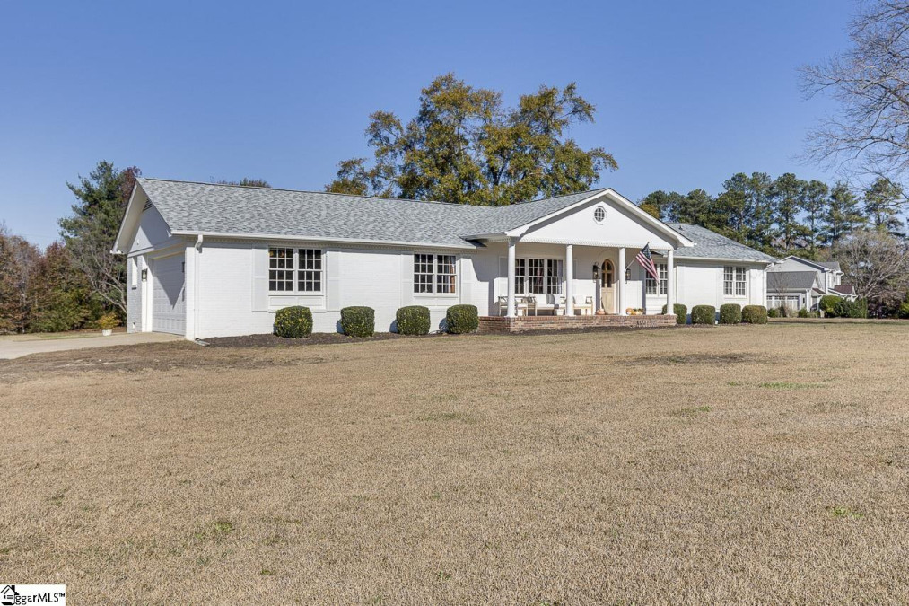 205 Hammett  Greer, SC 29650