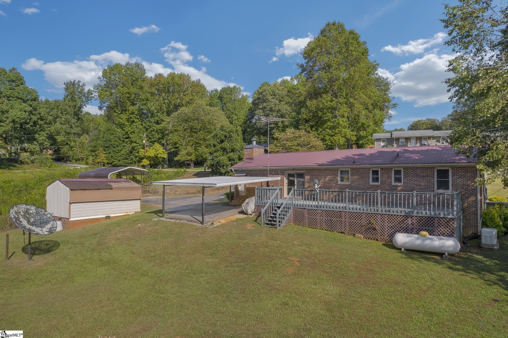 152 Forest N Marietta, SC 29661