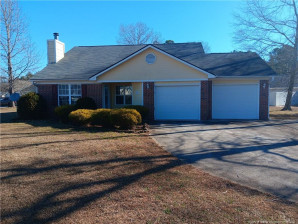 517 Woodwind Dr Spring Lake, NC 28390