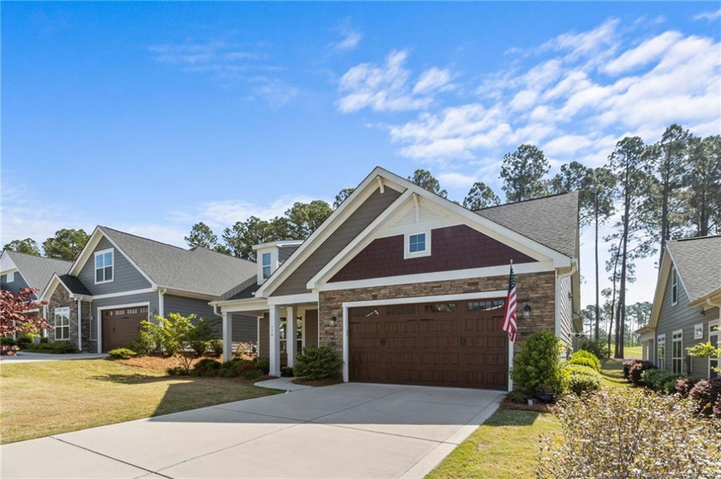 156 Holly Springs Ct Southern Pines, NC 28387