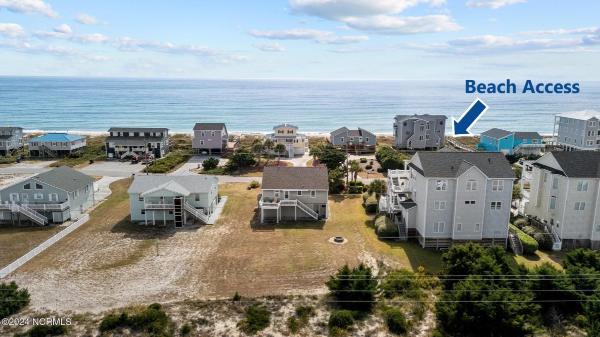 2110 Ocean Dr Emerald Isle, NC 28594