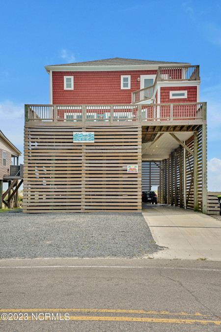 4019 Beach Dr Oak Island, NC 28465