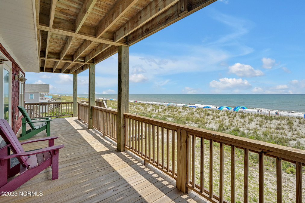 4019 Beach Dr Oak Island, NC 28465