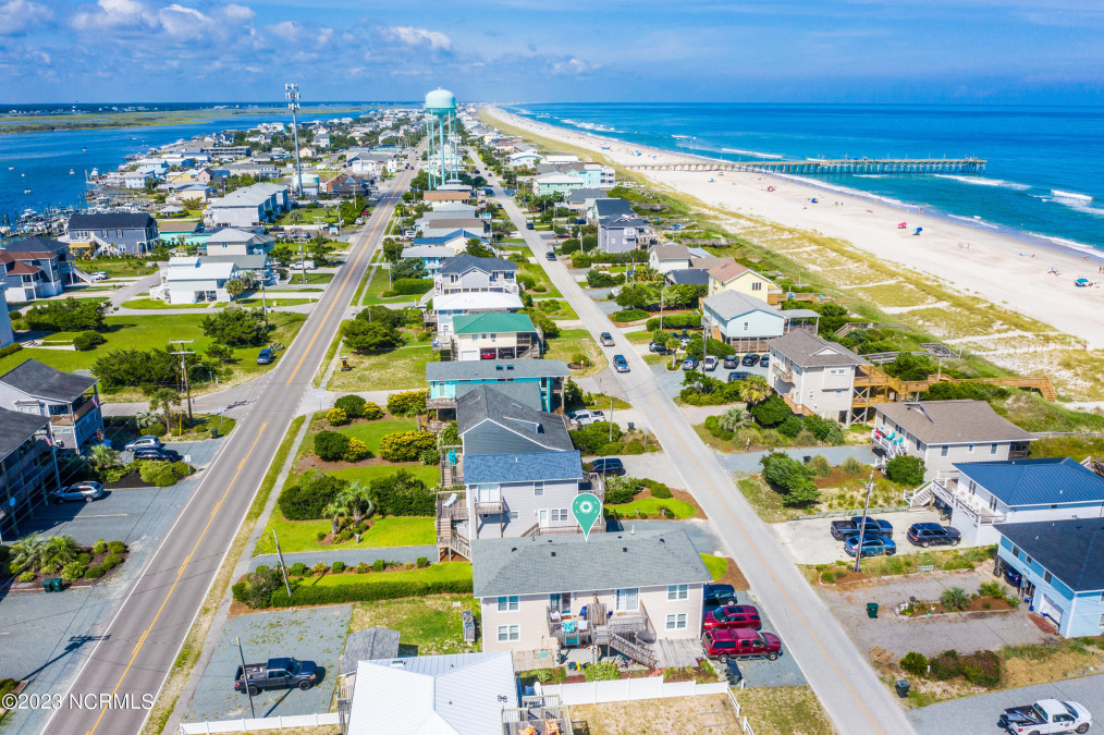 1008 Ocean Blvd Topsail Beach, NC 28445