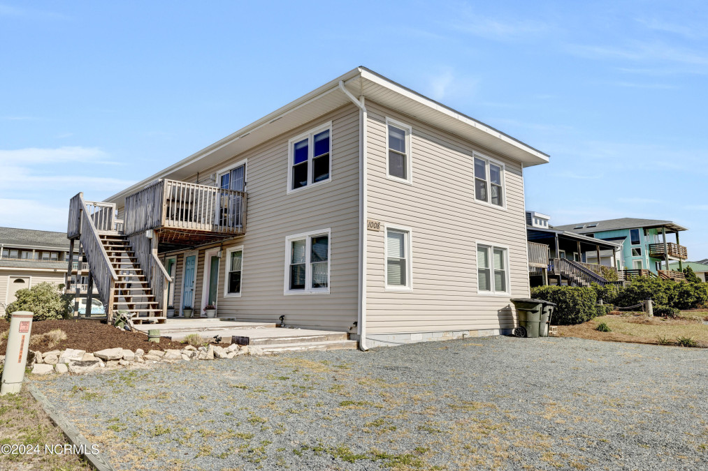 1008 Ocean Blvd Topsail Beach, NC 28445