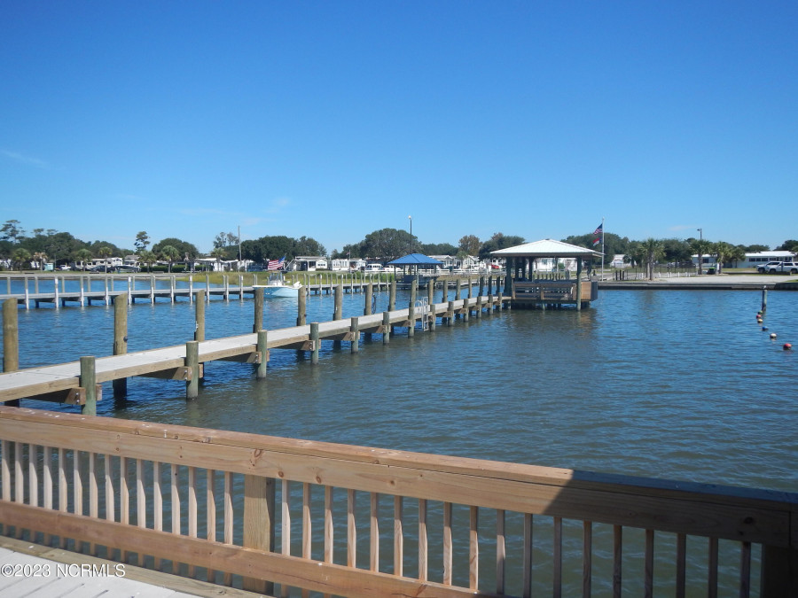 225 Blue Goose Ln Newport, NC 28570