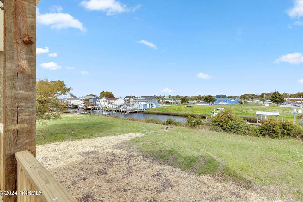 104 Flippers Cove Dr Cedar Point, NC 28584