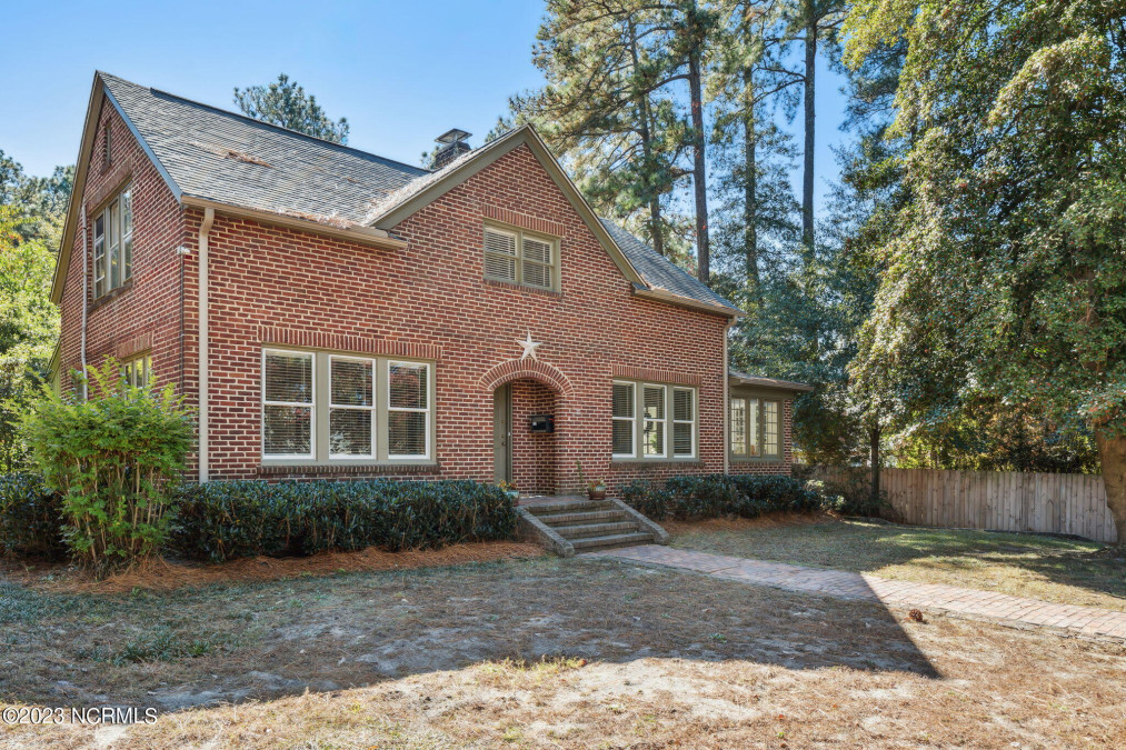 145 May St, Southern Pines, NC 28387 MLS 100411744