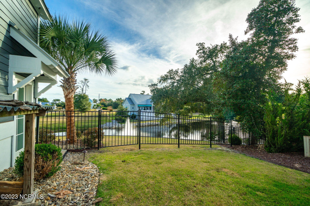 409 Sunrise Ct Emerald Isle, NC 28594